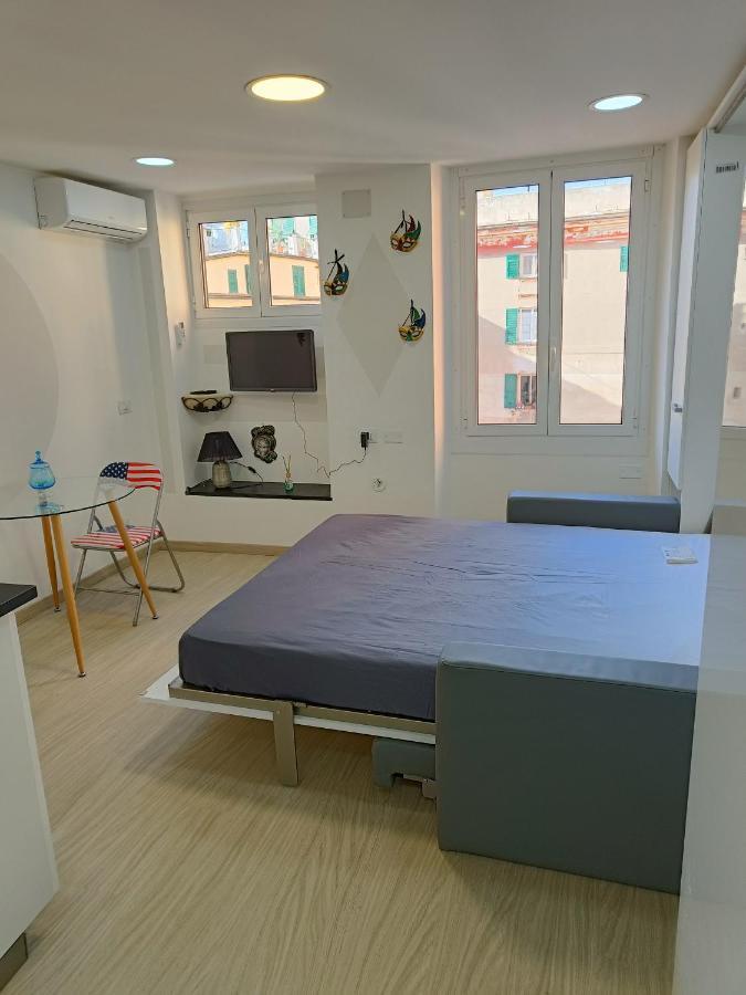 Le Maschere Di Palazzo Rosso. Apartment Genoa Bagian luar foto
